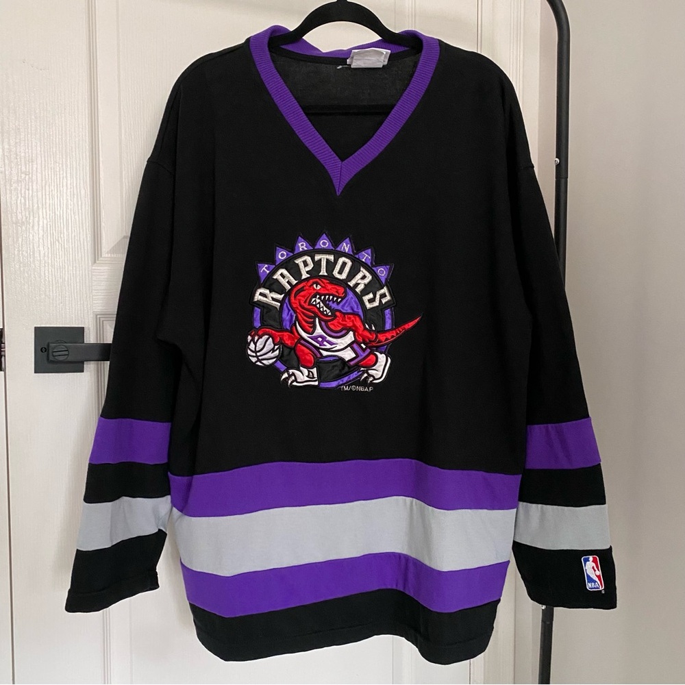Vintage Logo Athletic Toronto Raptors Crewneck Sweater